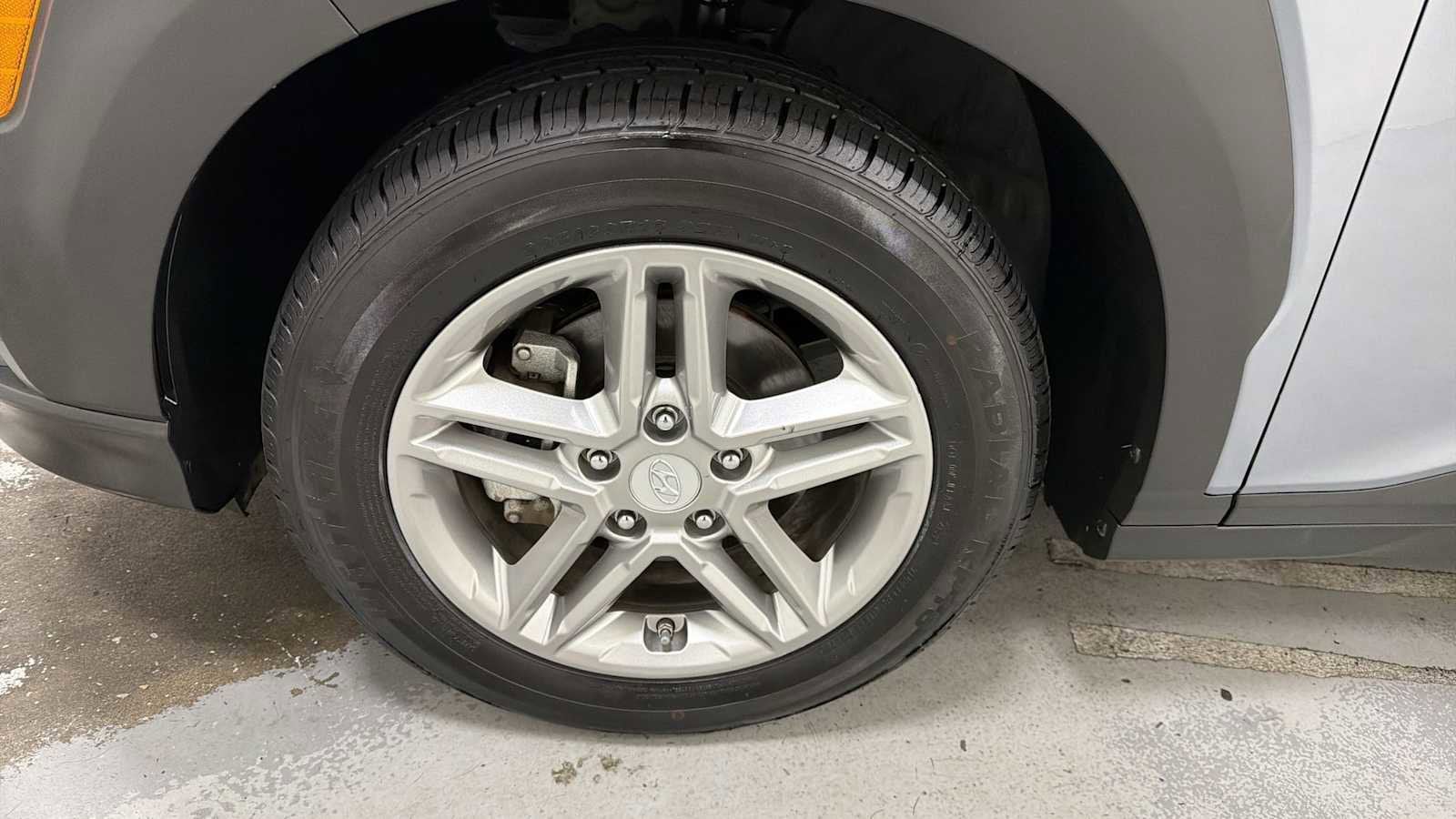 Thumbnail: 2019 Hyundai Kona - 10