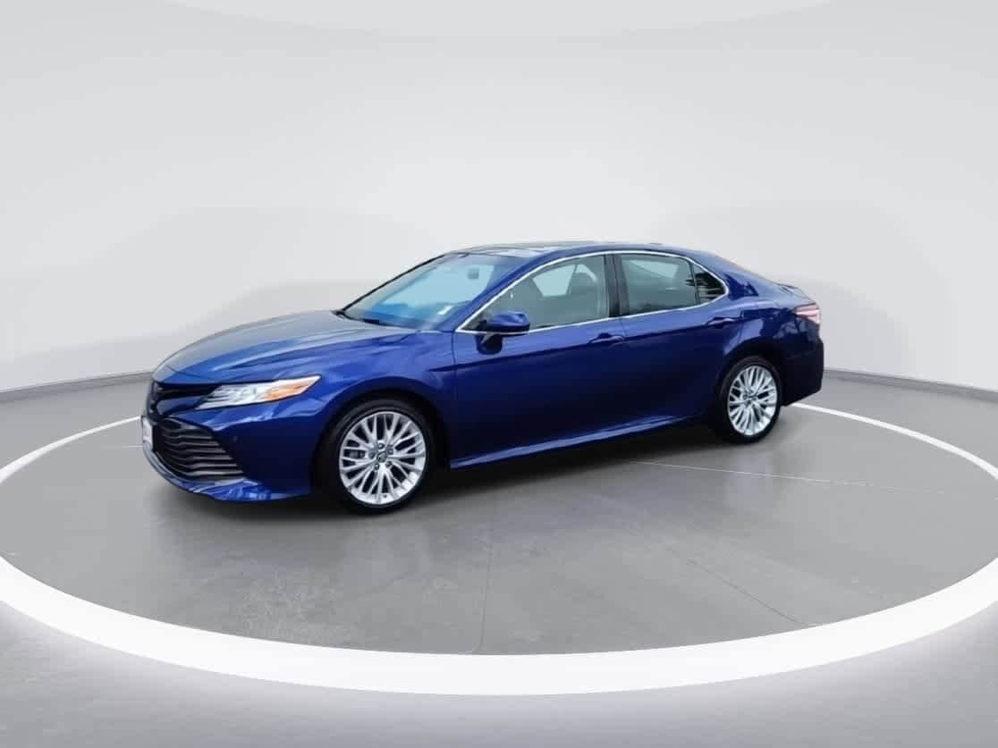 Thumbnail: 2018 Toyota Camry - 4
