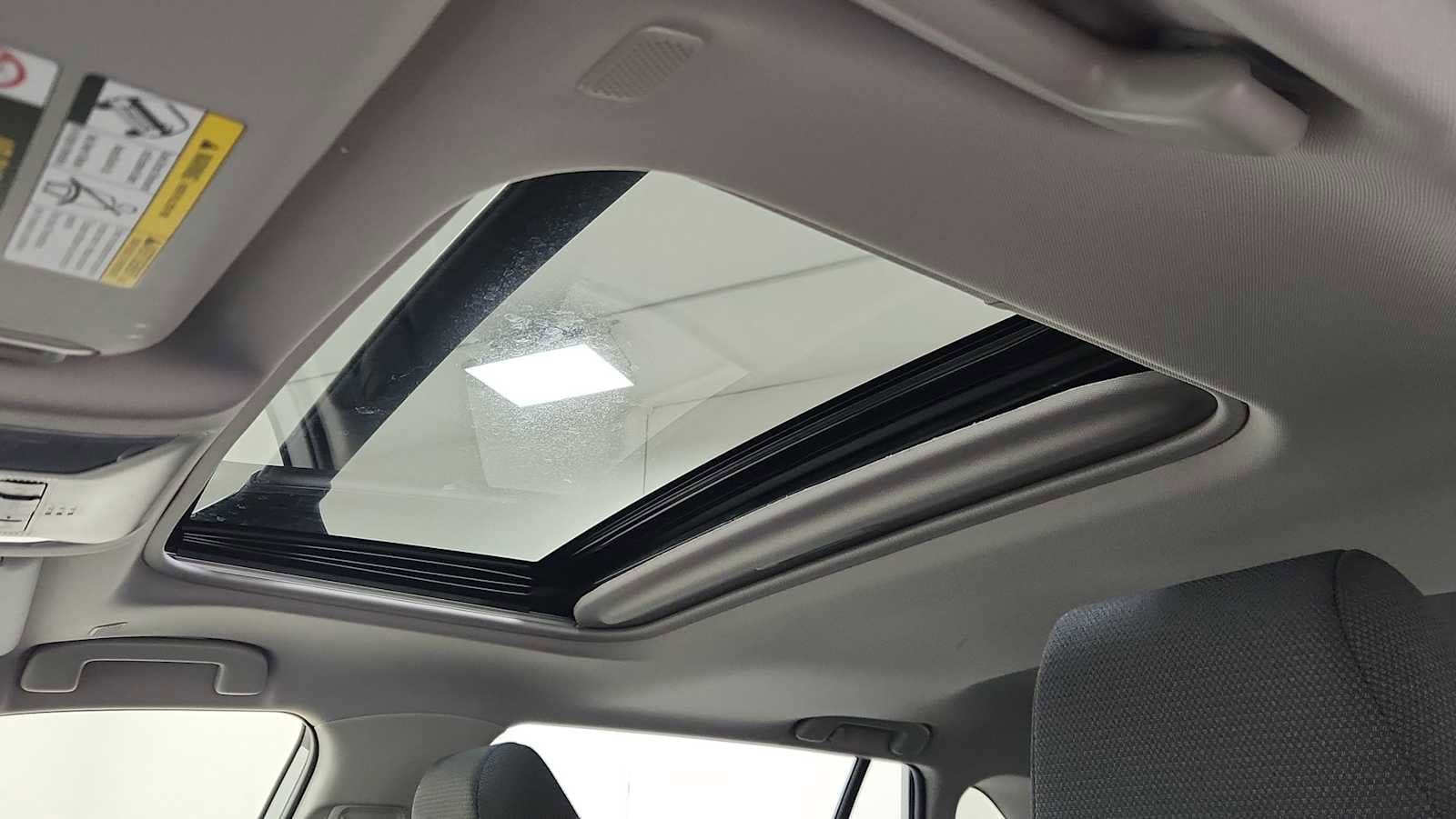 Thumbnail: 2025 Toyota RAV4 - 24