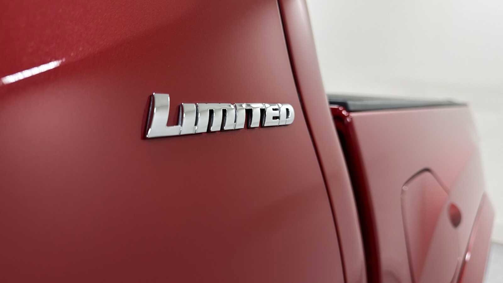 Thumbnail: 2022 Toyota Tacoma - 28