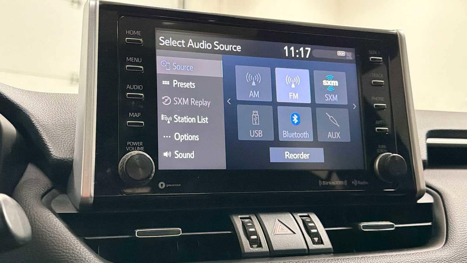 Thumbnail: 2019 Toyota RAV4 - 18