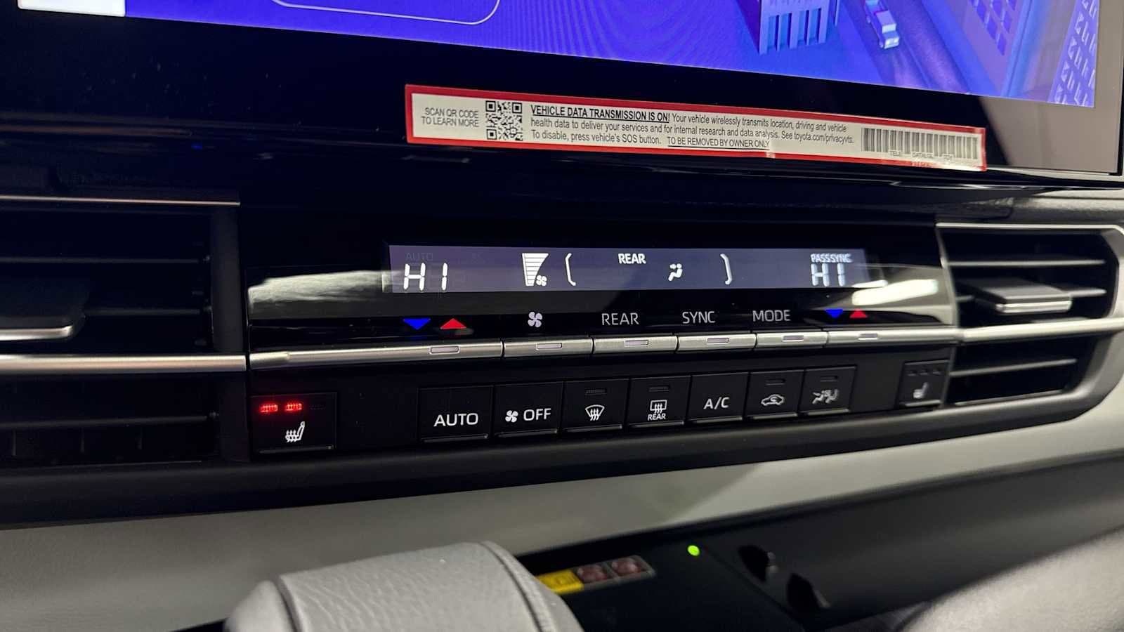 Thumbnail: 2025 Toyota Sienna - 21