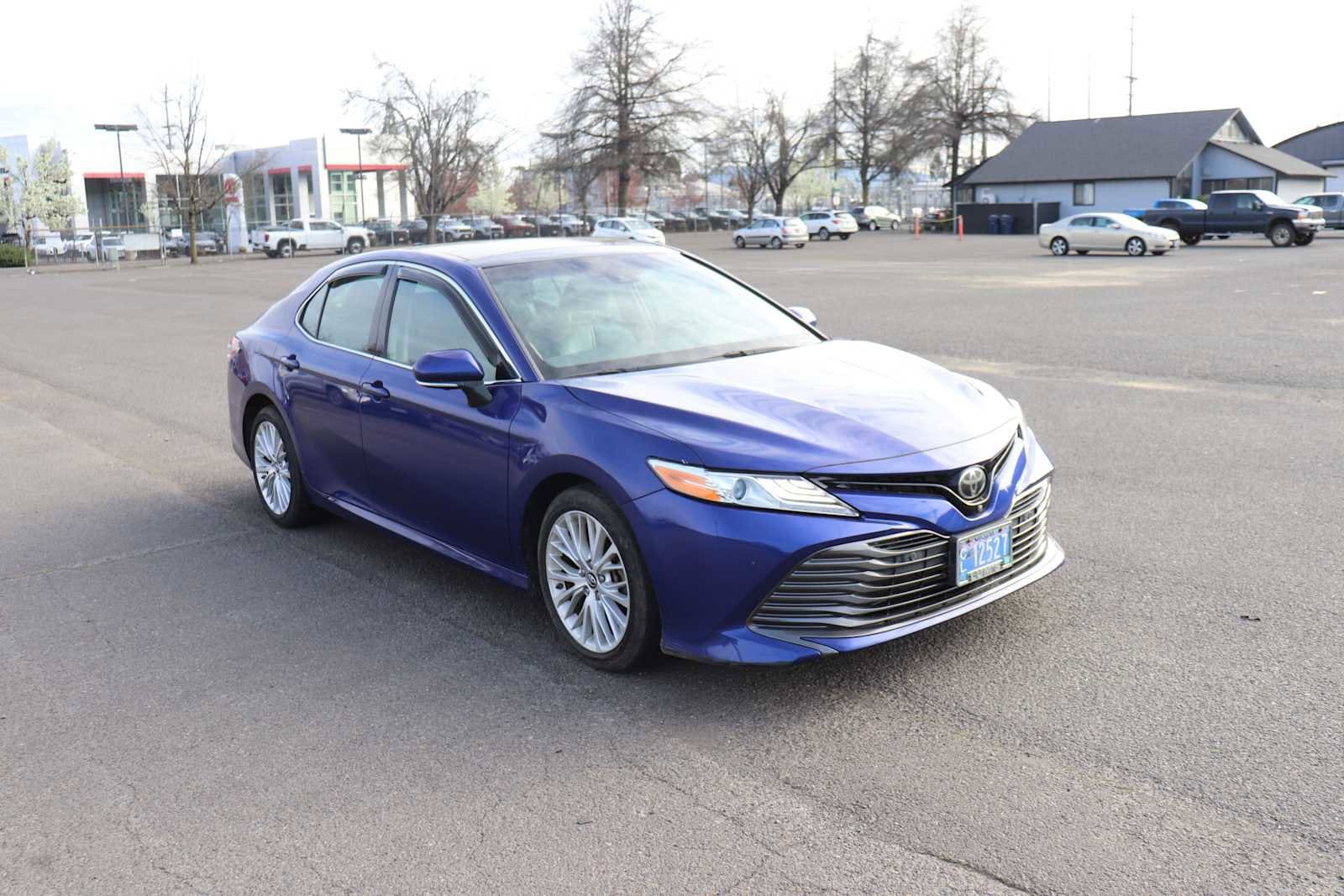 Thumbnail: 2018 Toyota Camry - 3