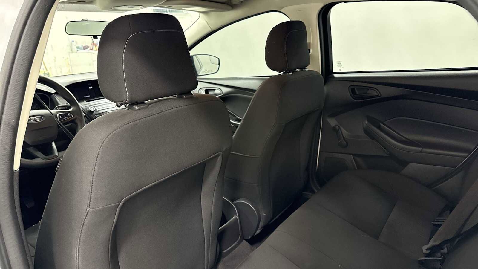 Thumbnail: 2017 Ford Focus - 24