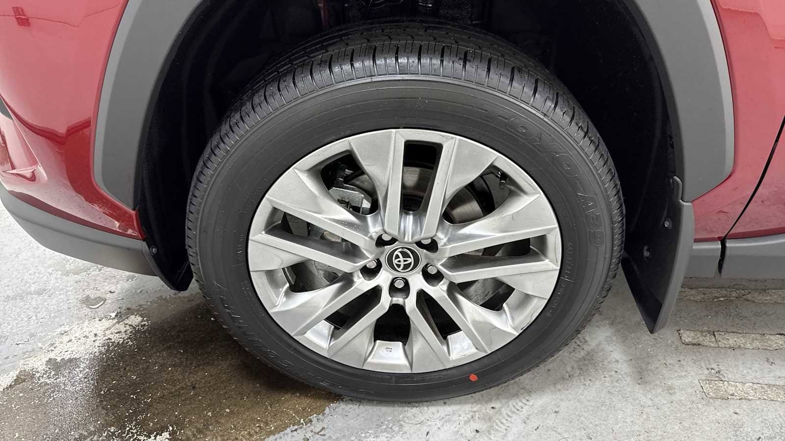 Thumbnail: 2025 Toyota RAV4 - 10