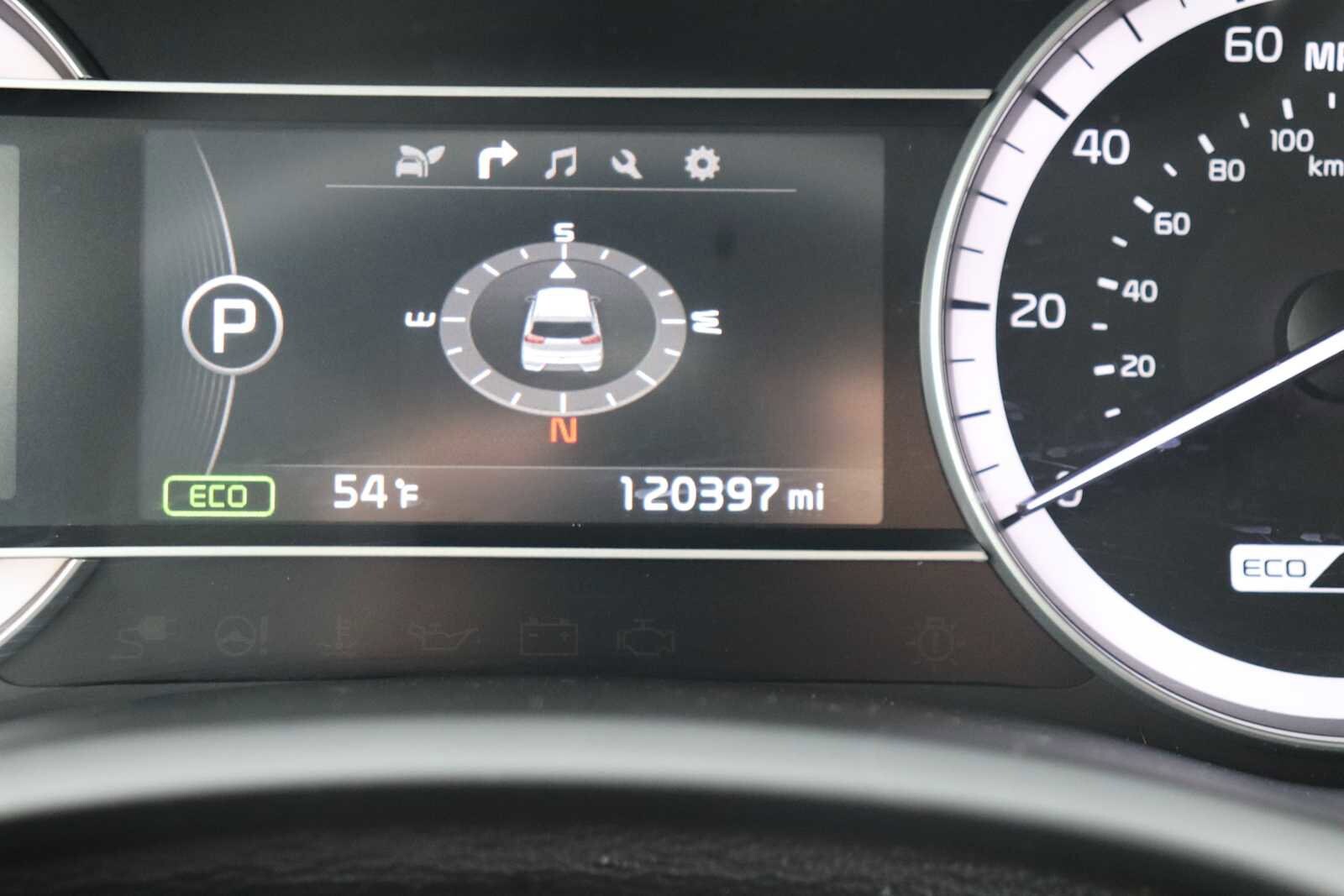 Thumbnail: 2017 Kia Niro - 11