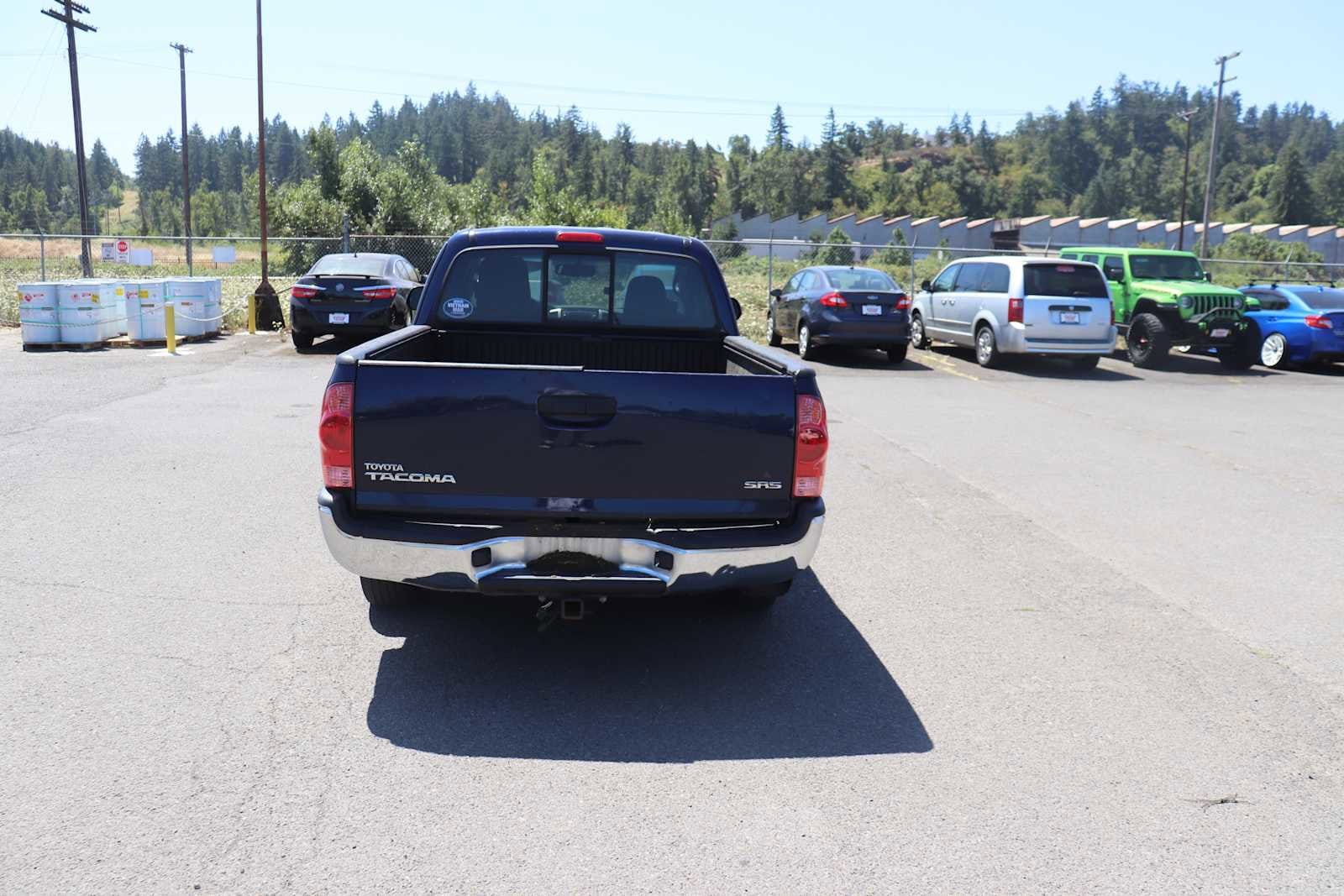 Thumbnail: 2013 Toyota Tacoma - 6