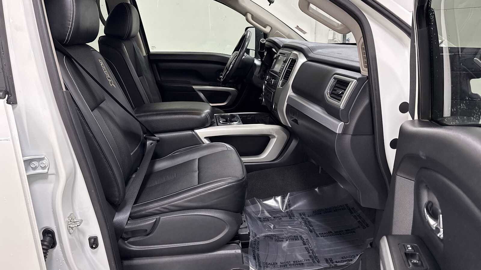 Thumbnail: 2017 Nissan Titan - 29