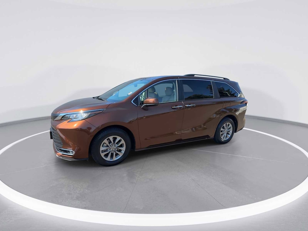Certified 2022 Toyota Sienna XLE 8 Passenger Van Passenger Van