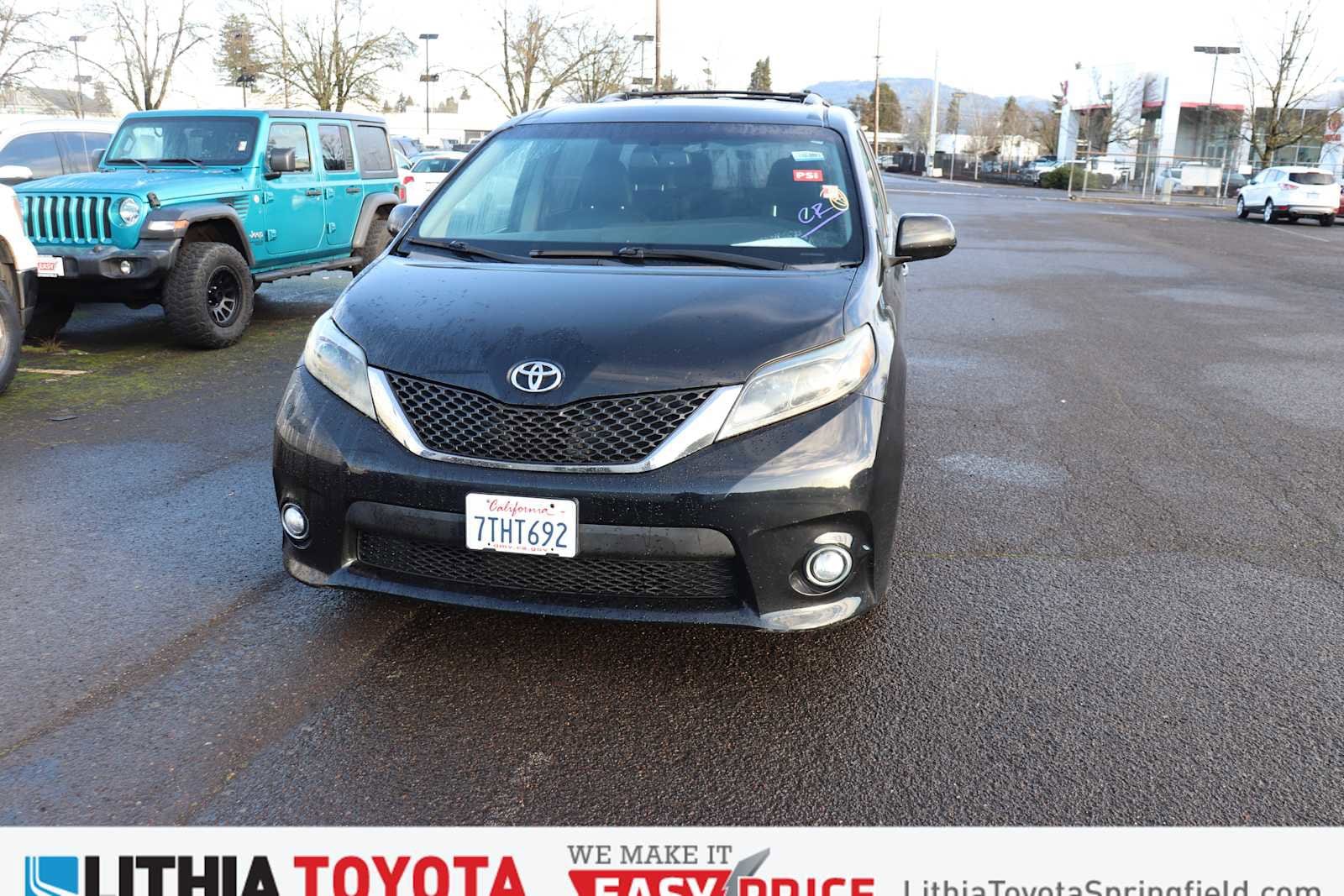 Thumbnail: 2016 Toyota Sienna - 1