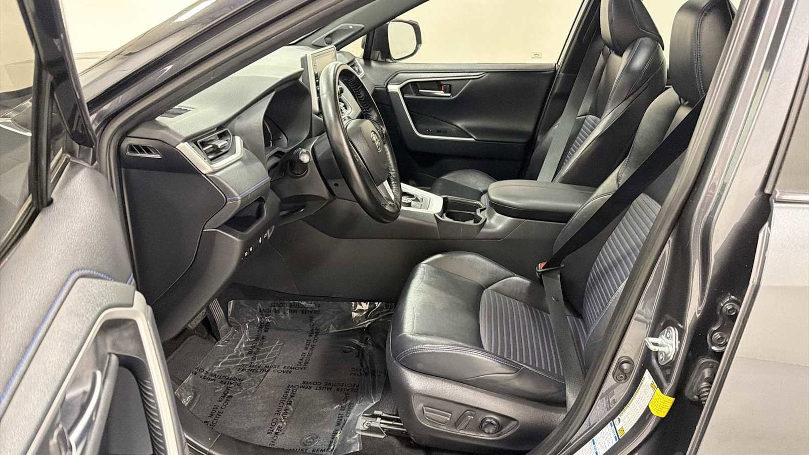 Thumbnail: 2019 Toyota RAV4 - 13