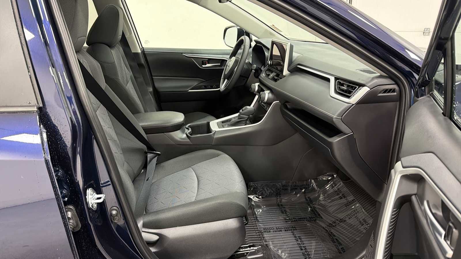 Thumbnail: 2025 Toyota RAV4 - 30