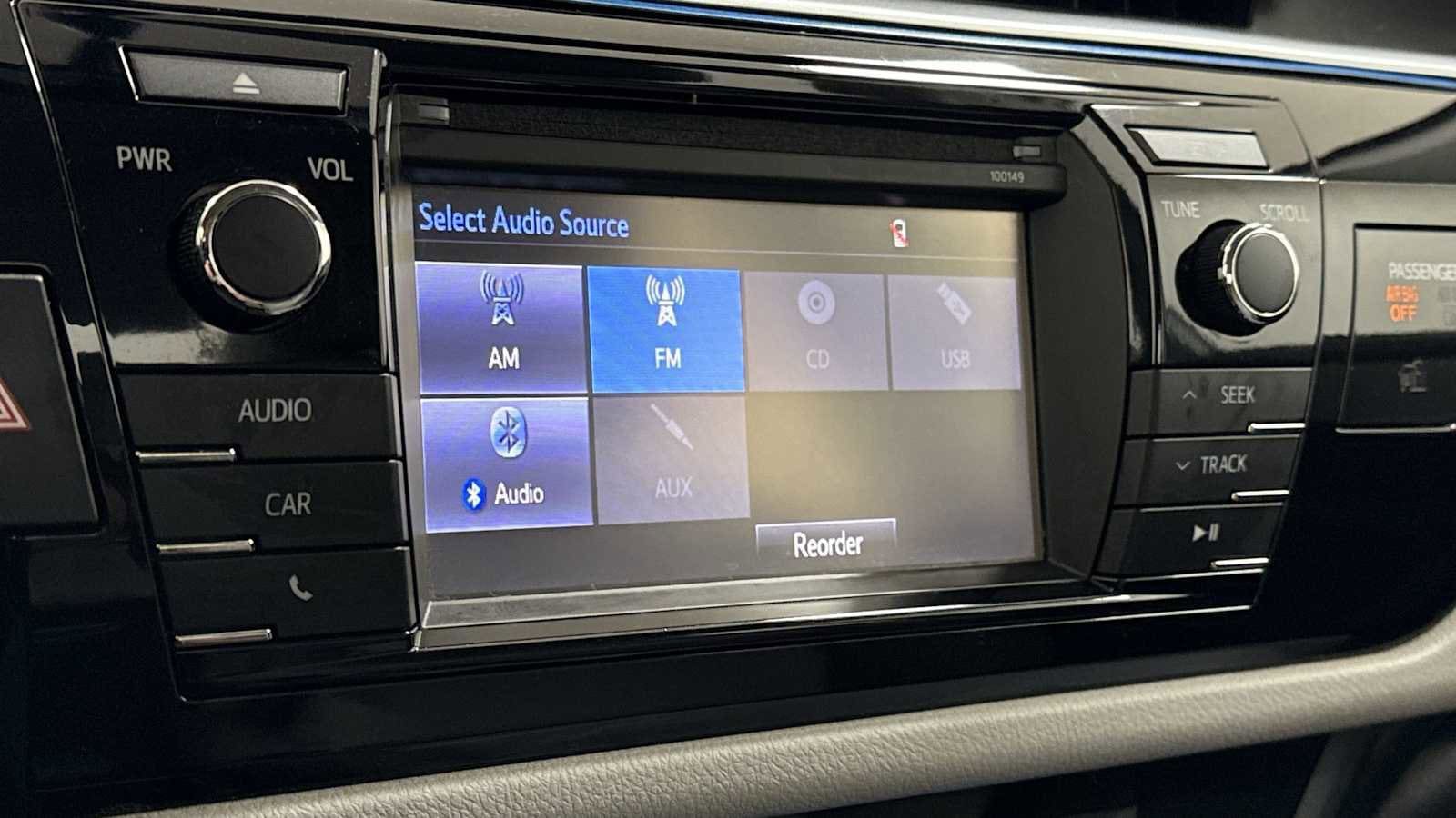 Thumbnail: 2015 Toyota Corolla - 18