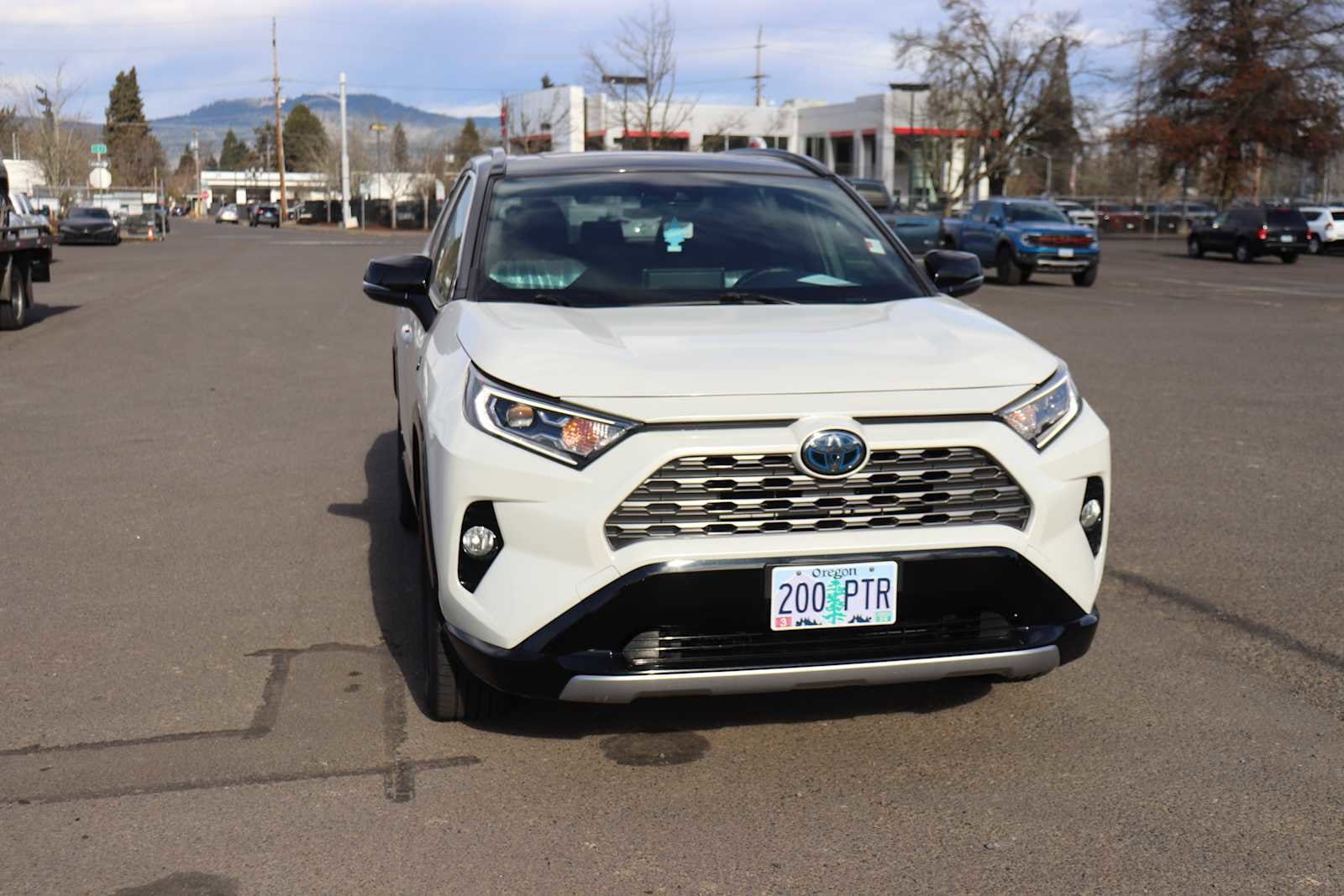 Thumbnail: 2021 Toyota RAV4 - 3