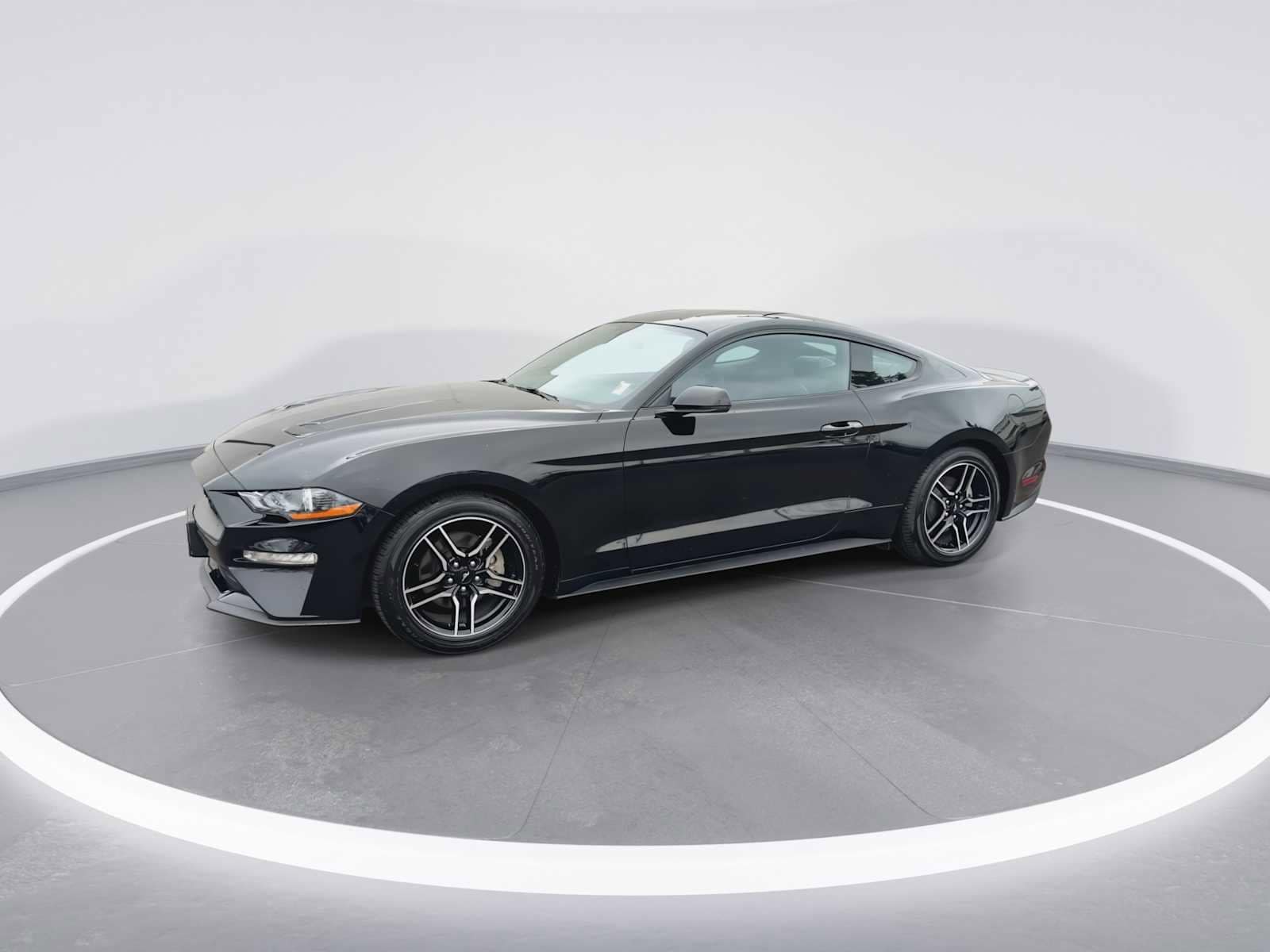 Thumbnail: 2018 Ford Mustang - 4