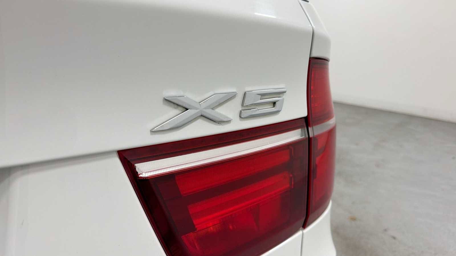 Thumbnail: 2013 BMW X5 - 30