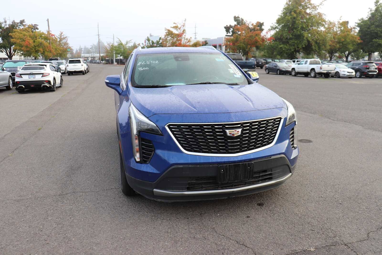2022 Cadillac XT4 Premium Luxury photo 2