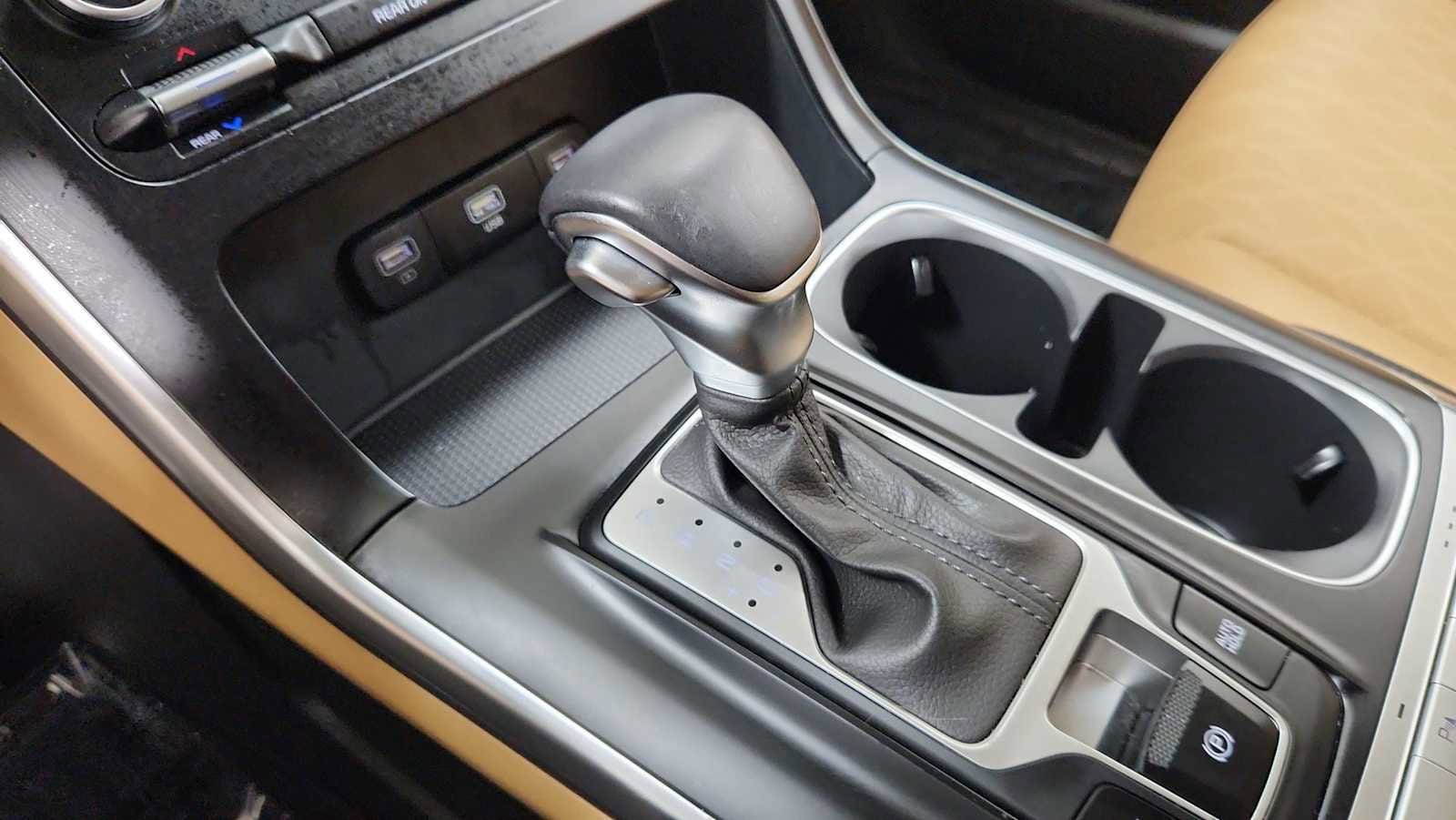 Thumbnail: 2024 Kia Carnival - 21