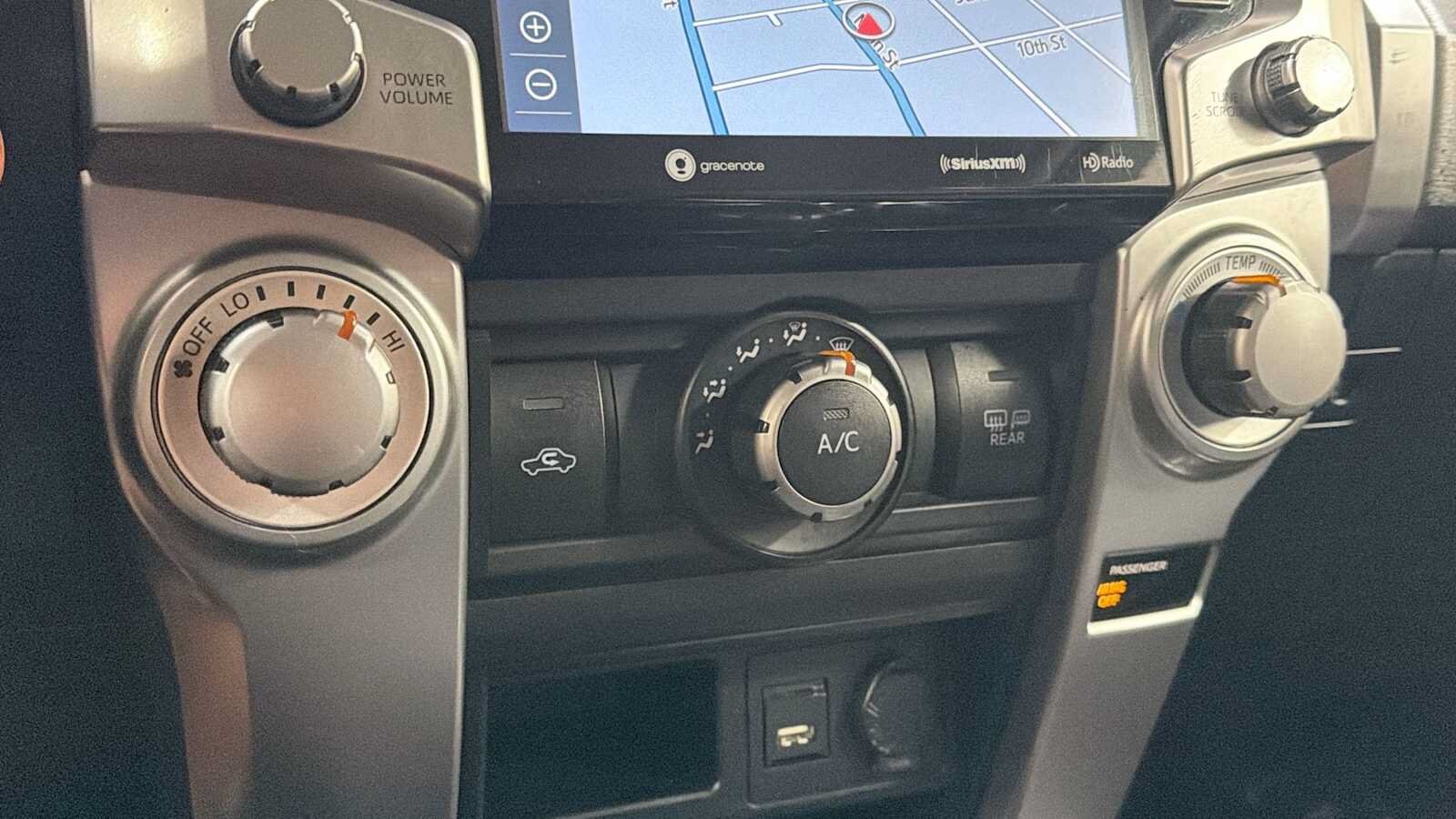 Thumbnail: 2021 Toyota 4Runner - 21