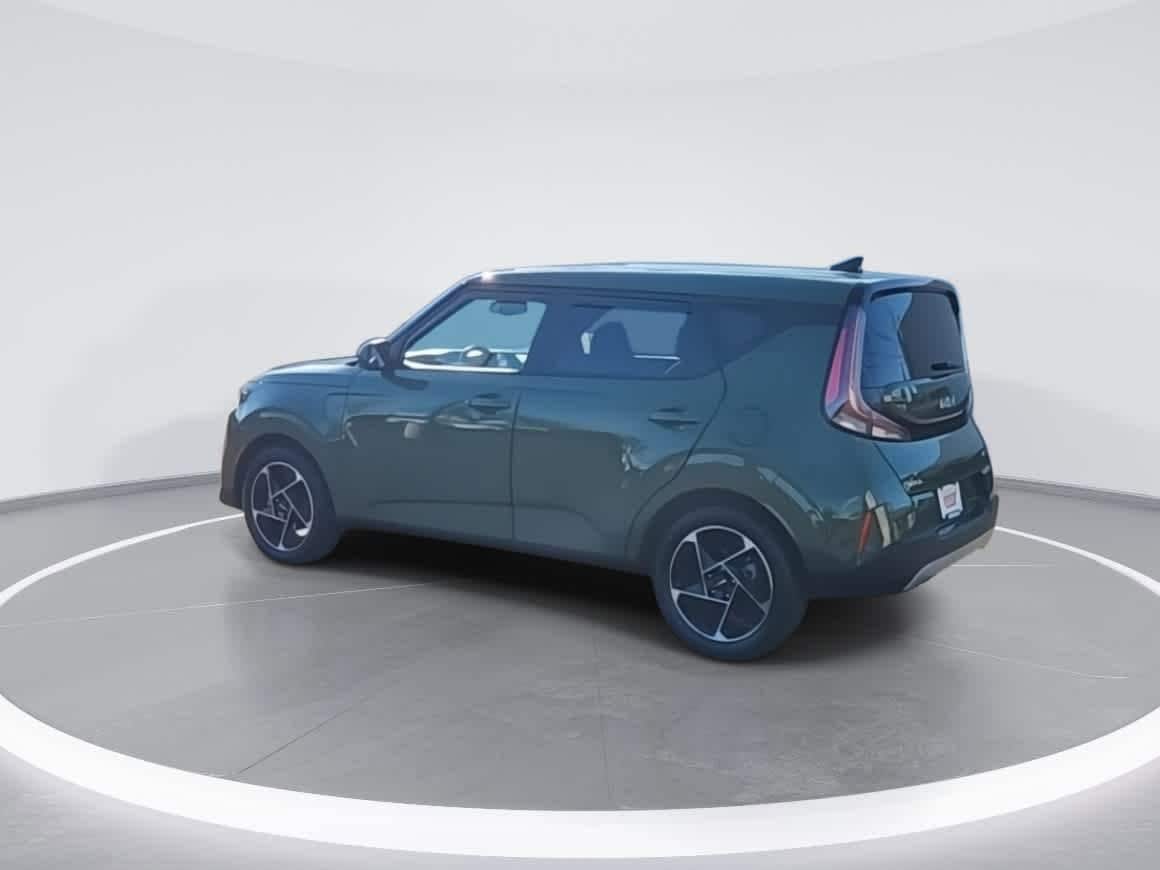 Thumbnail: 2023 Kia Soul - 6