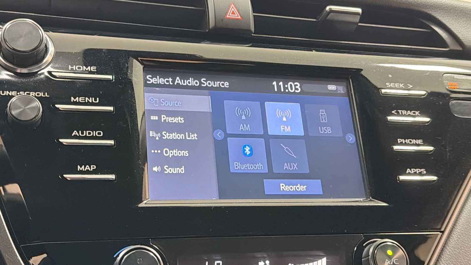 Thumbnail: 2019 Toyota Camry - 18