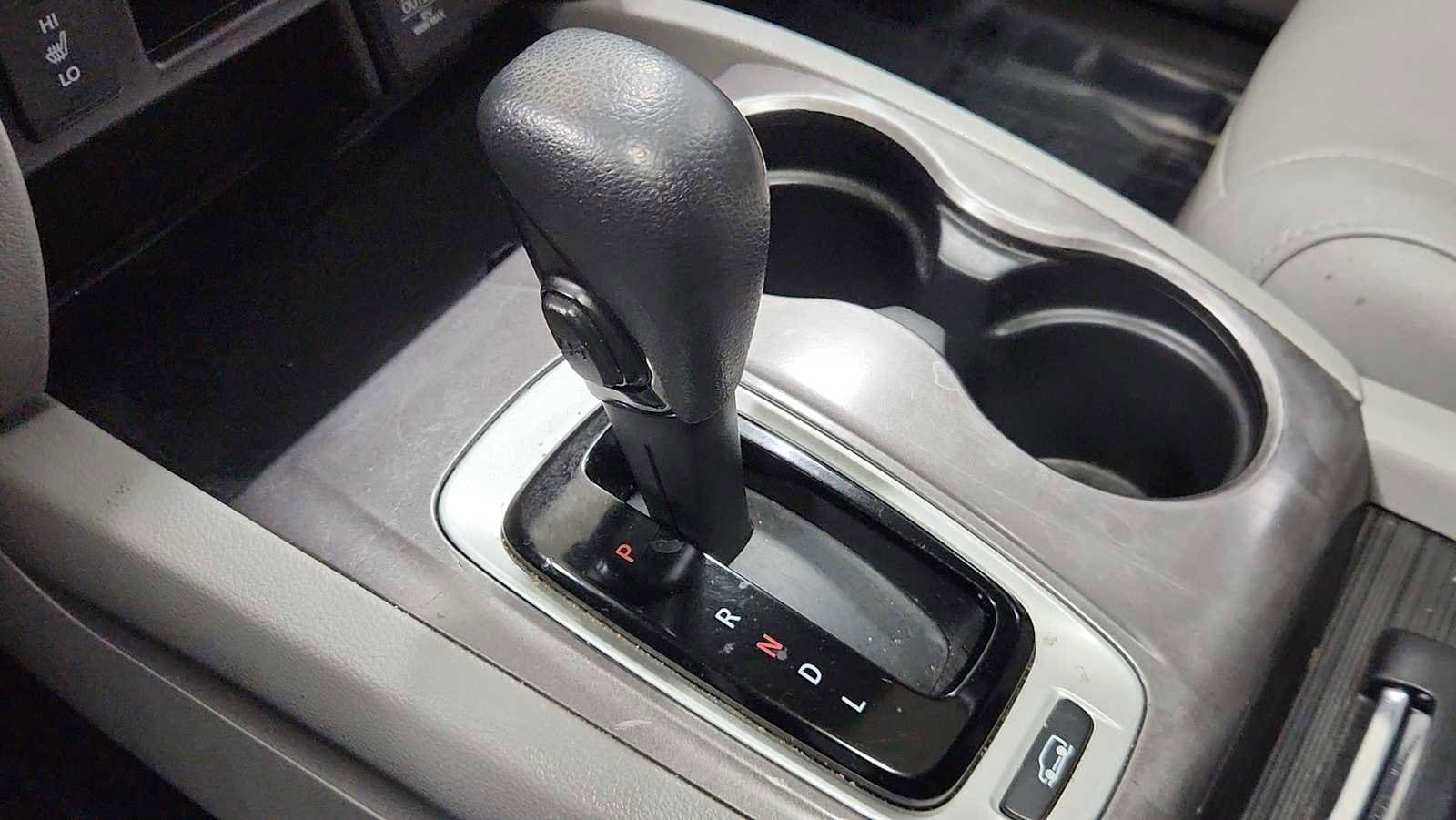 Thumbnail: 2017 Honda Pilot - 21