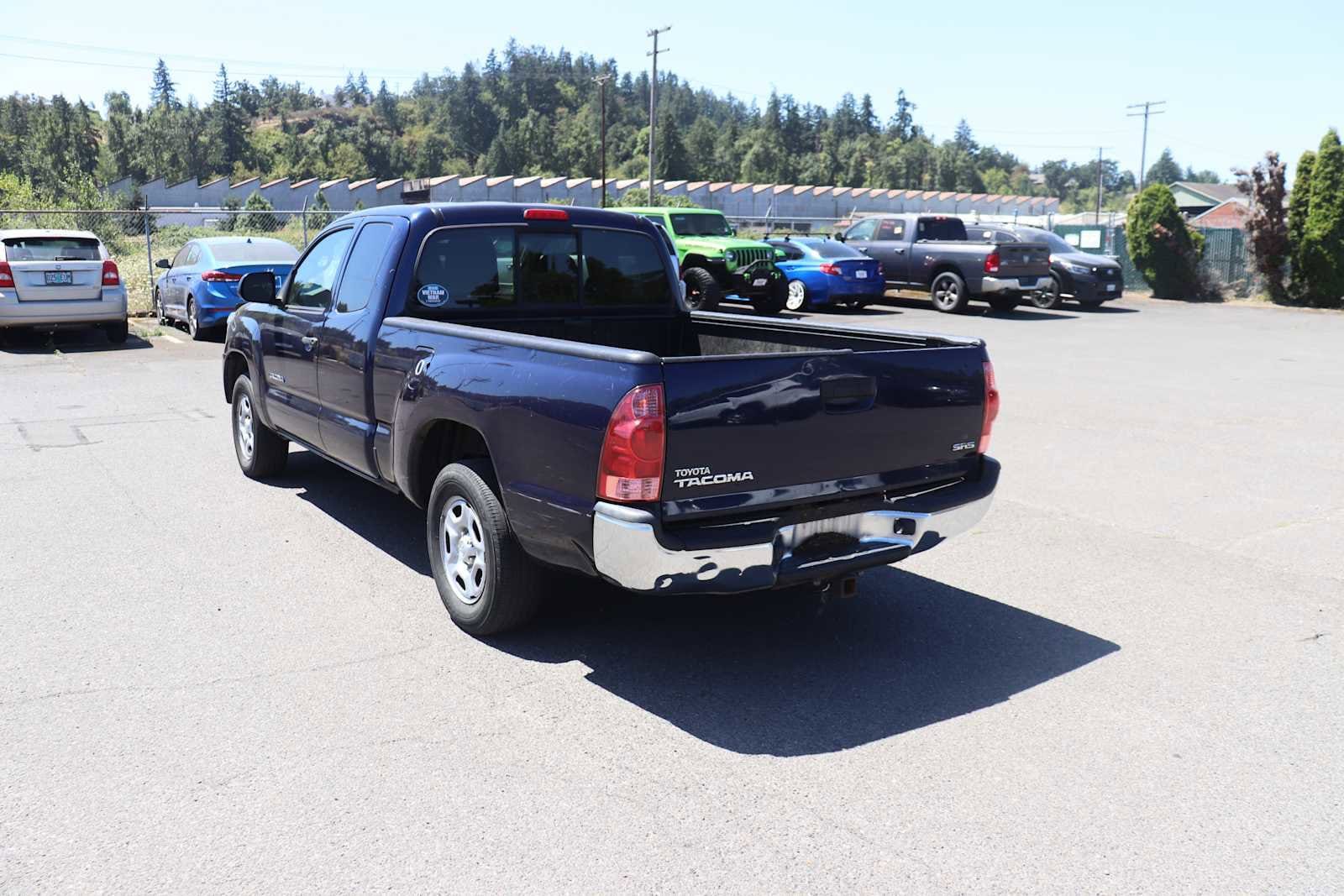 Thumbnail: 2013 Toyota Tacoma - 7