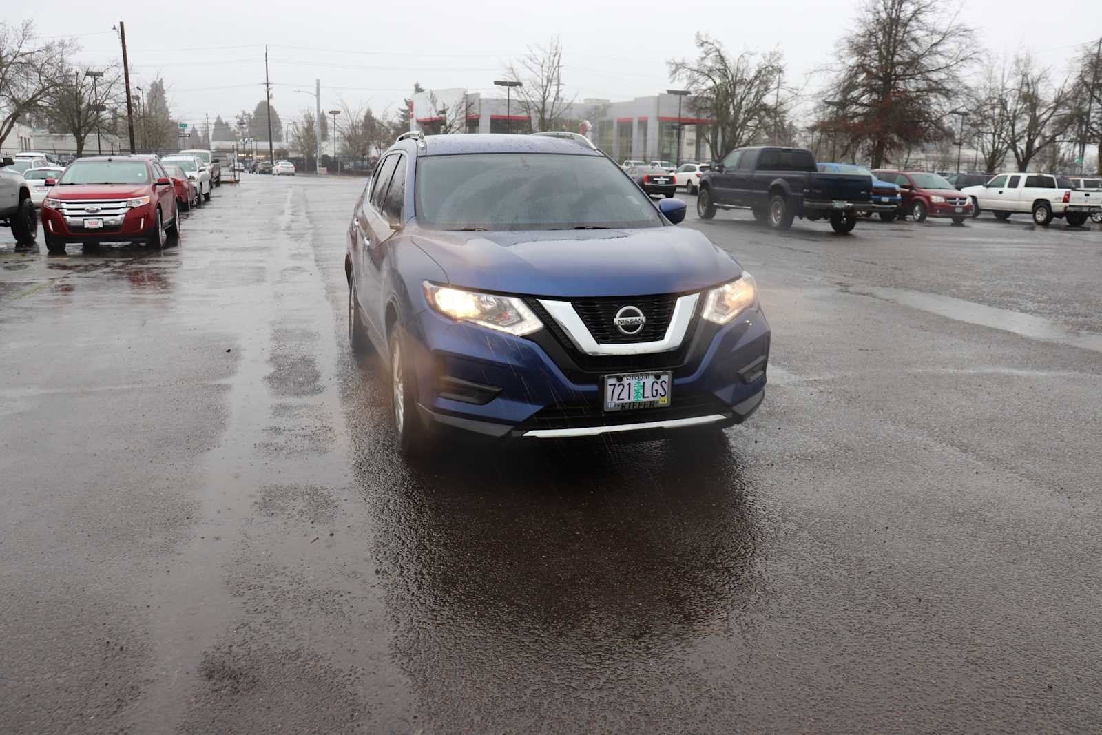 Thumbnail: 2018 Nissan Rogue - 3