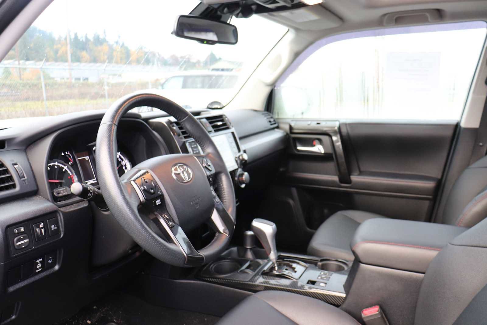 Thumbnail: 2022 Toyota 4Runner - 10