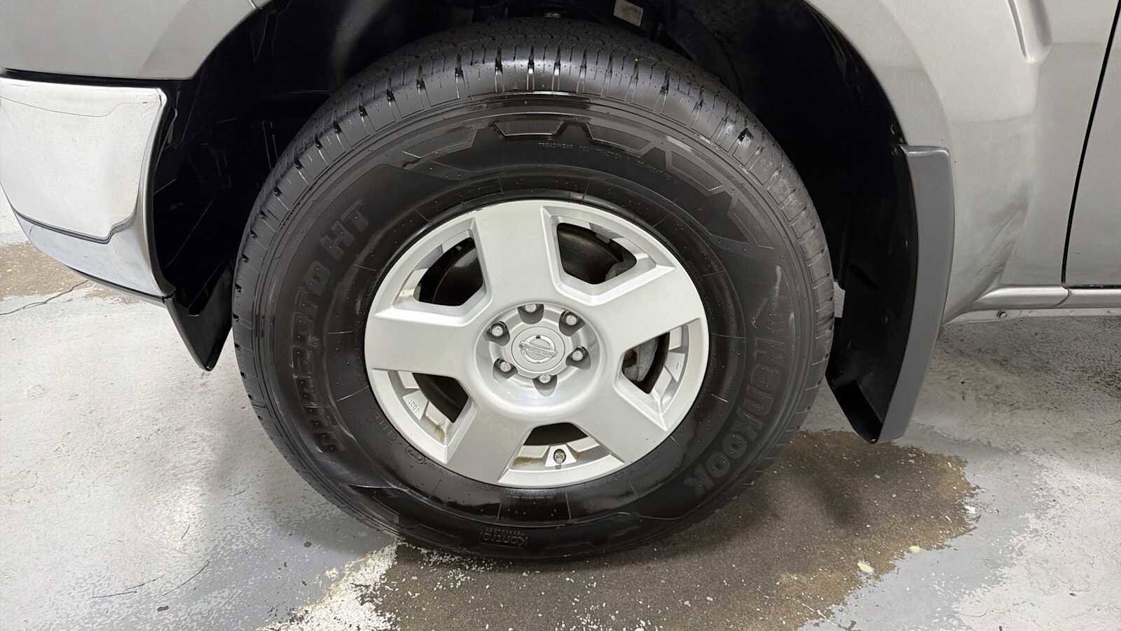 Thumbnail: 2005 Nissan Frontier - 10