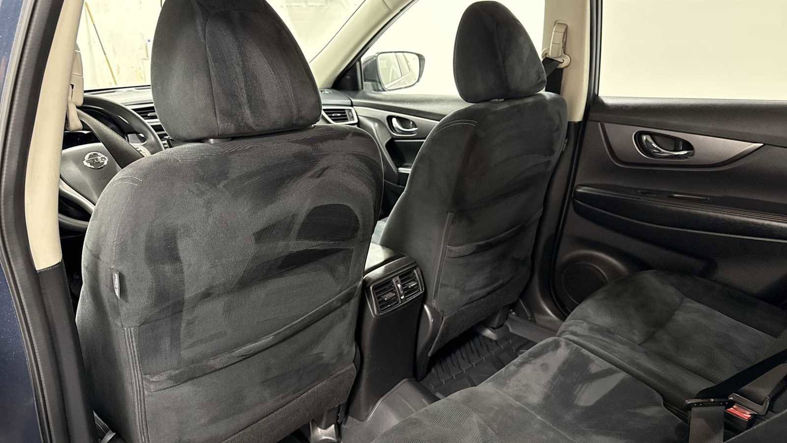 Thumbnail: 2016 Nissan Rogue - 25