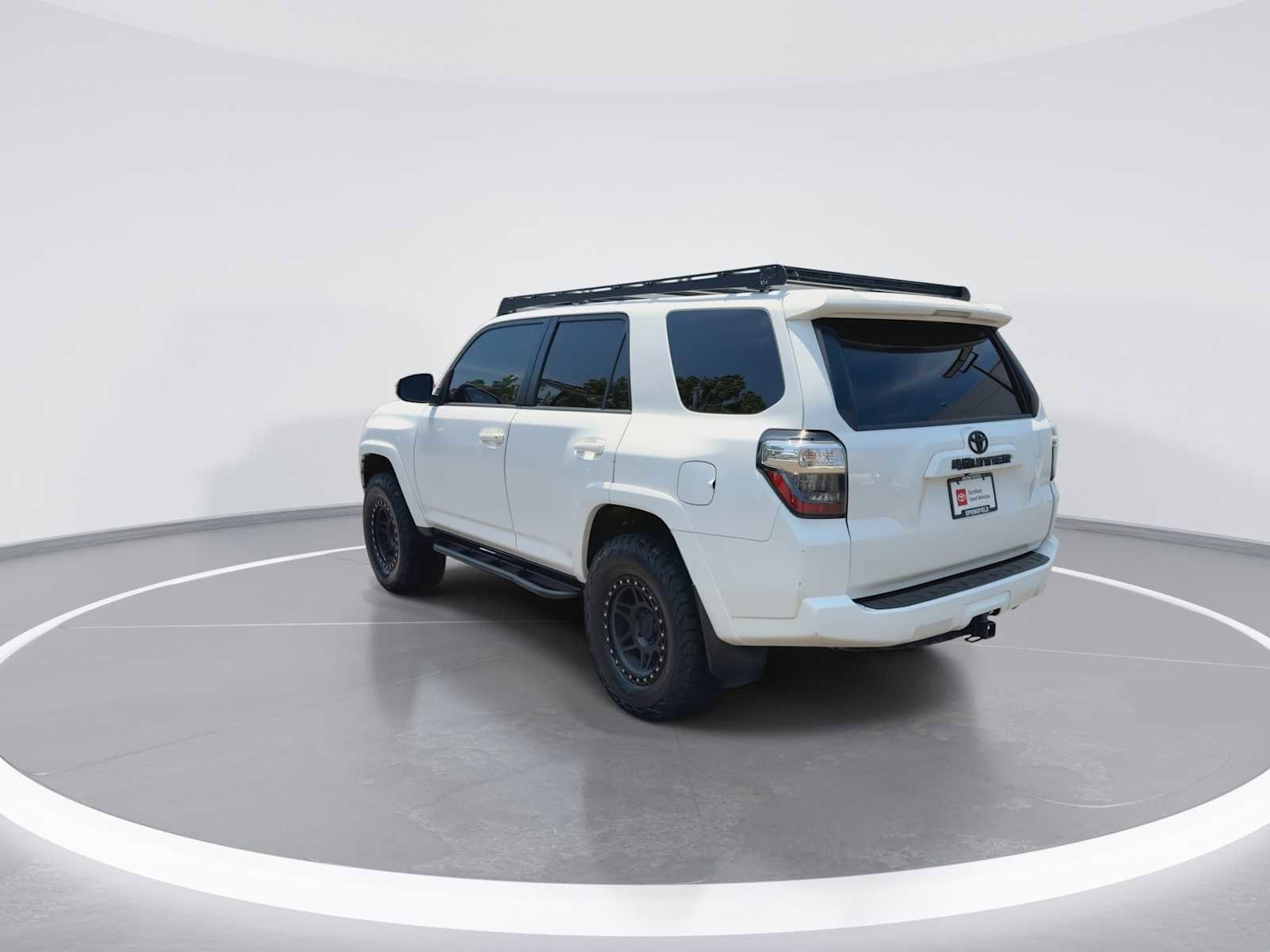Thumbnail: 2016 Toyota 4Runner - 6