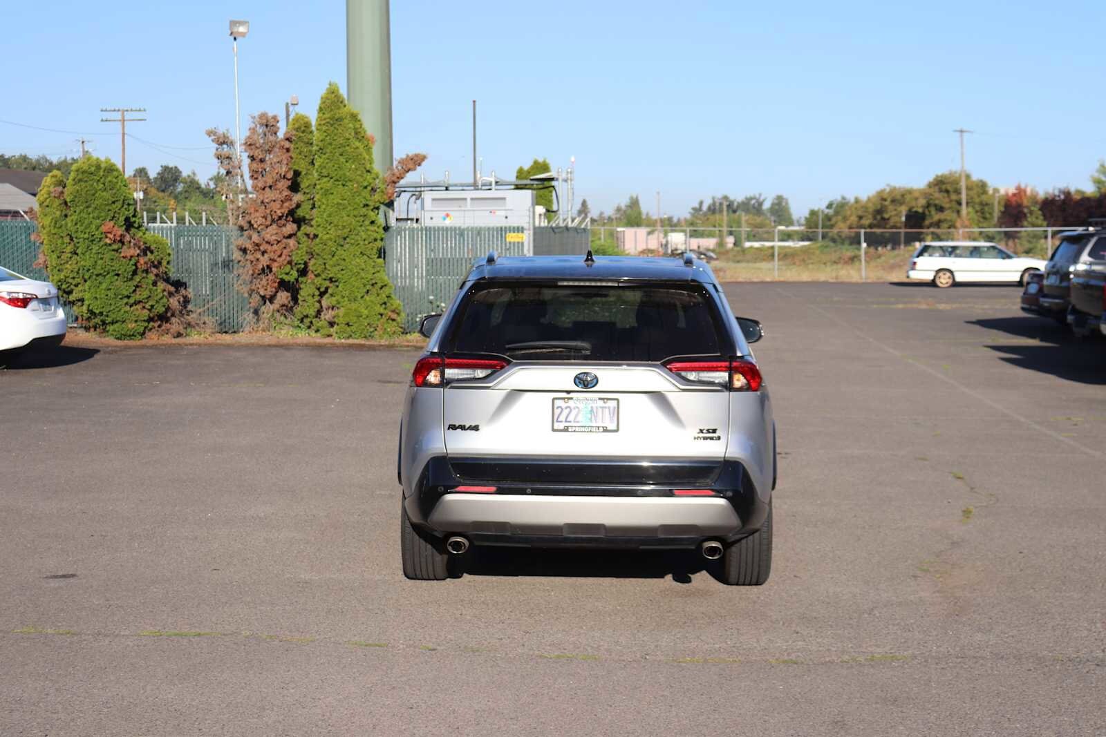 Thumbnail: 2022 Toyota RAV4 - 6