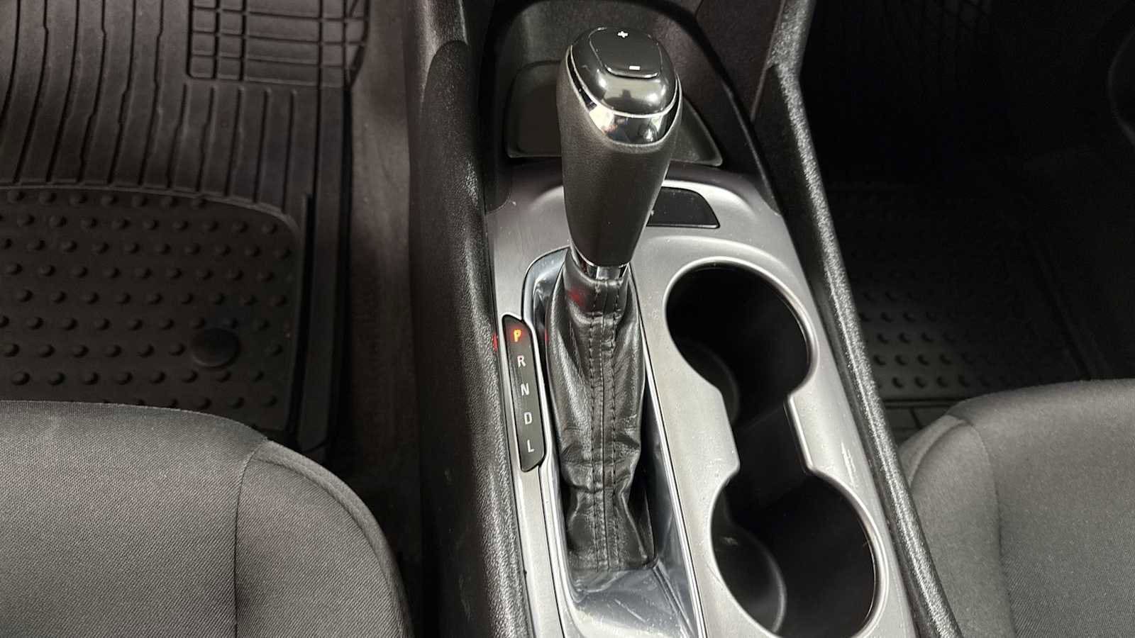 Thumbnail: 2018 Chevrolet Malibu - 21