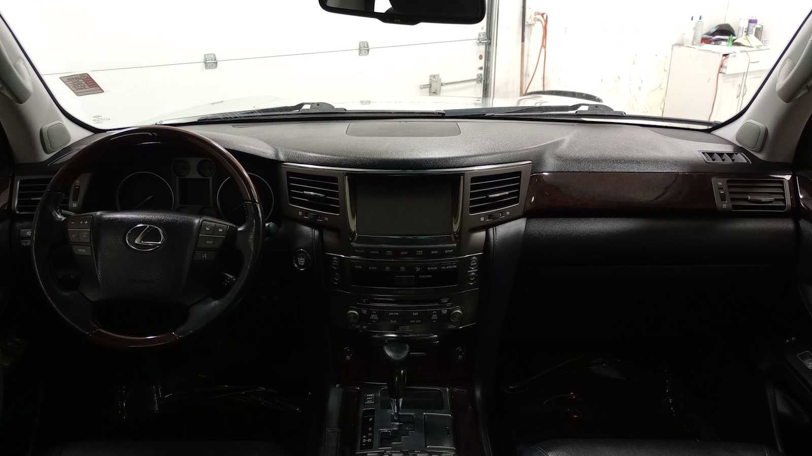 Thumbnail: 2011 Lexus LX - 28