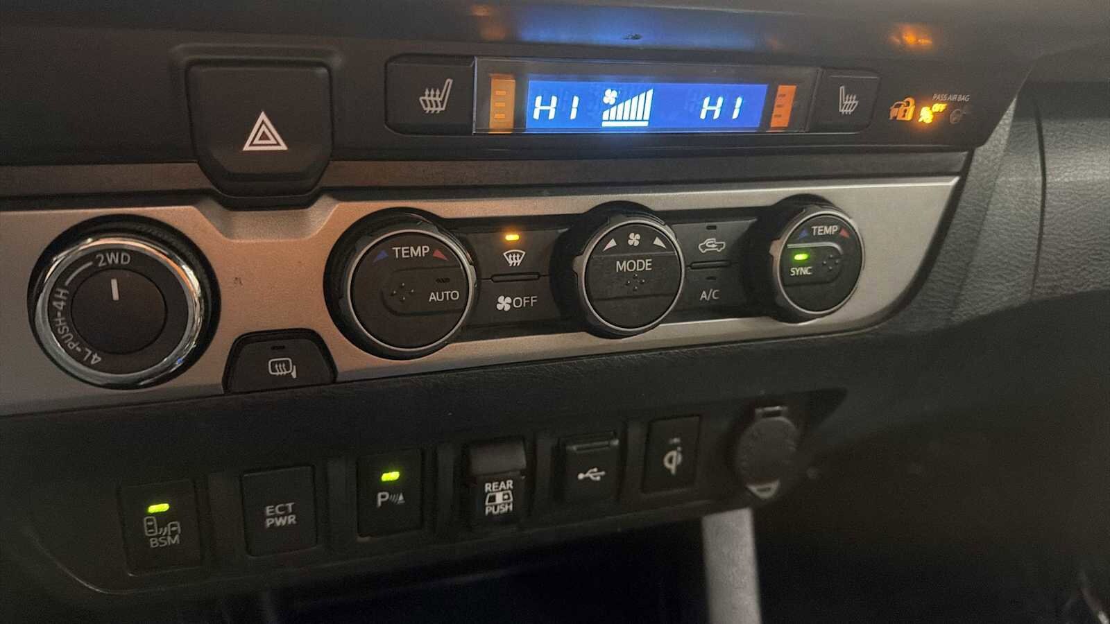 Thumbnail: 2022 Toyota Tacoma - 21