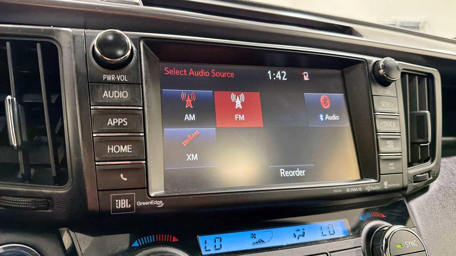 Thumbnail: 2017 Toyota RAV4 - 17