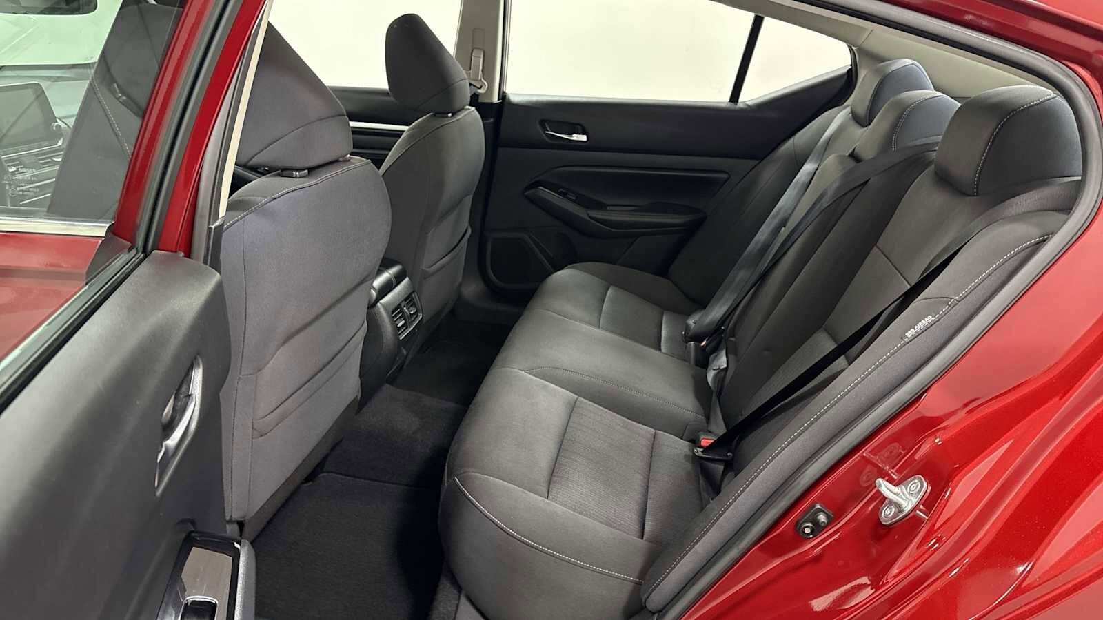 Thumbnail: 2020 Nissan Altima - 24