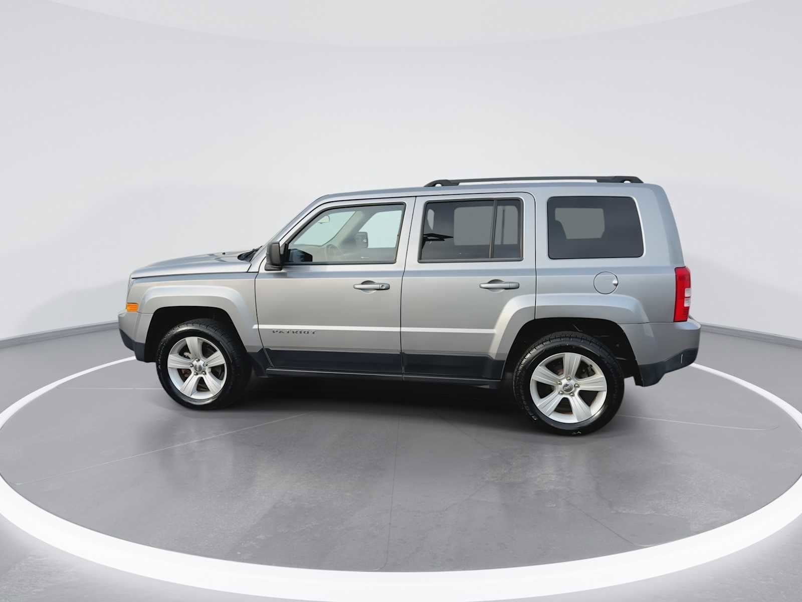 Thumbnail: 2014 Jeep Patriot - 5