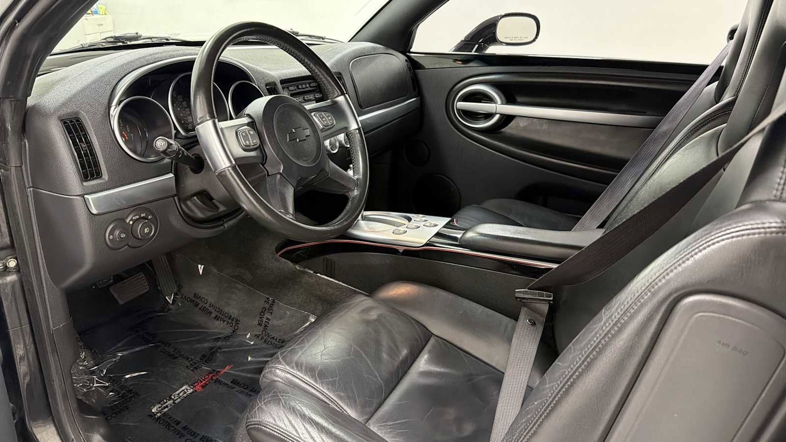 Thumbnail: 2004 Chevrolet SSR - 12