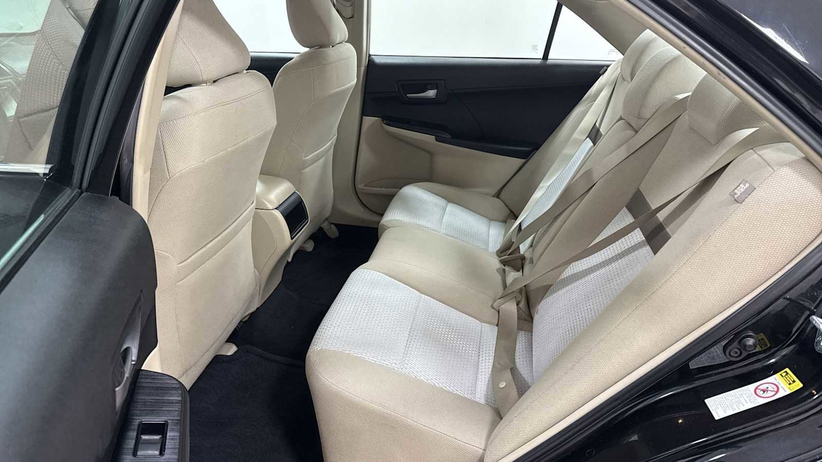 Thumbnail: 2012 Toyota Camry - 22