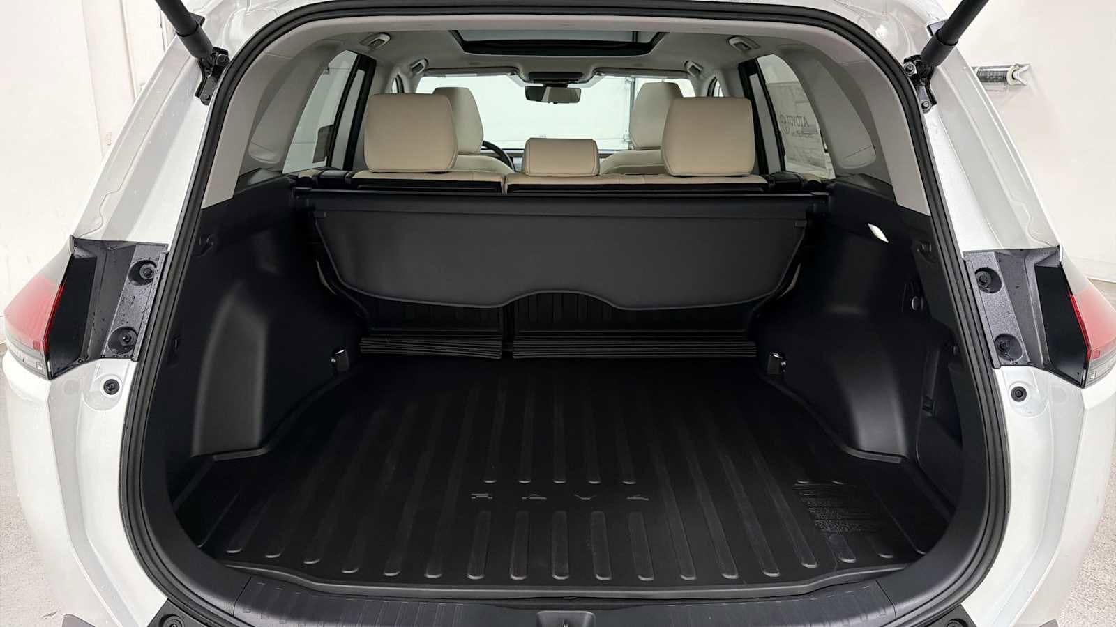 Thumbnail: 2026 Toyota RAV4 - 28