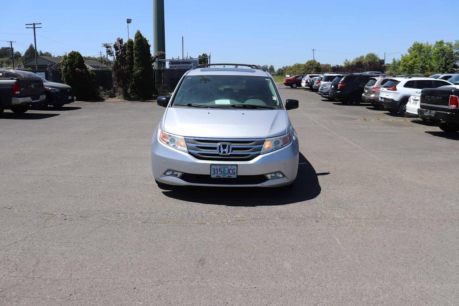 Thumbnail: 2013 Honda Odyssey - 2