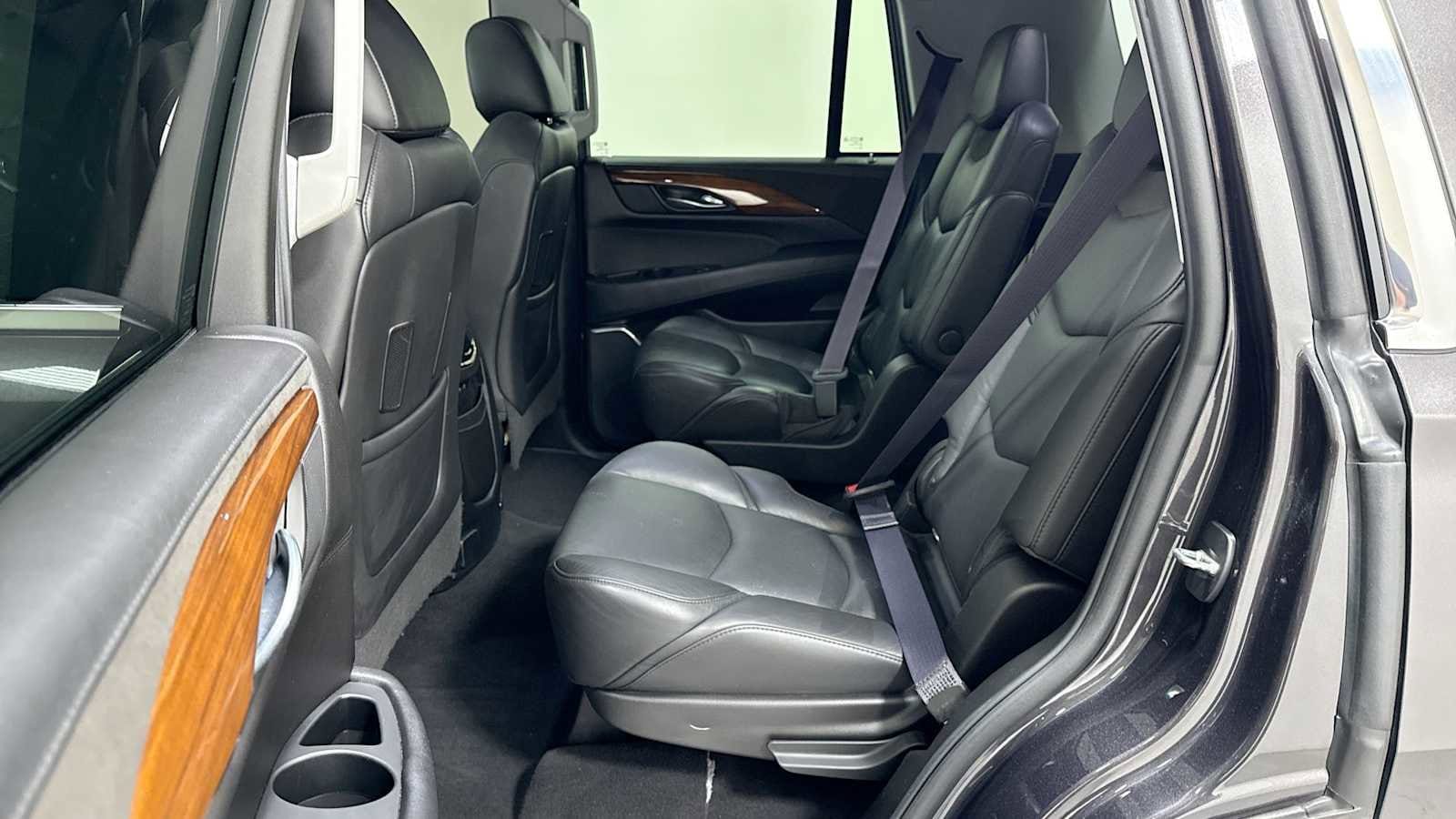 Thumbnail: 2017 Cadillac Escalade - 25
