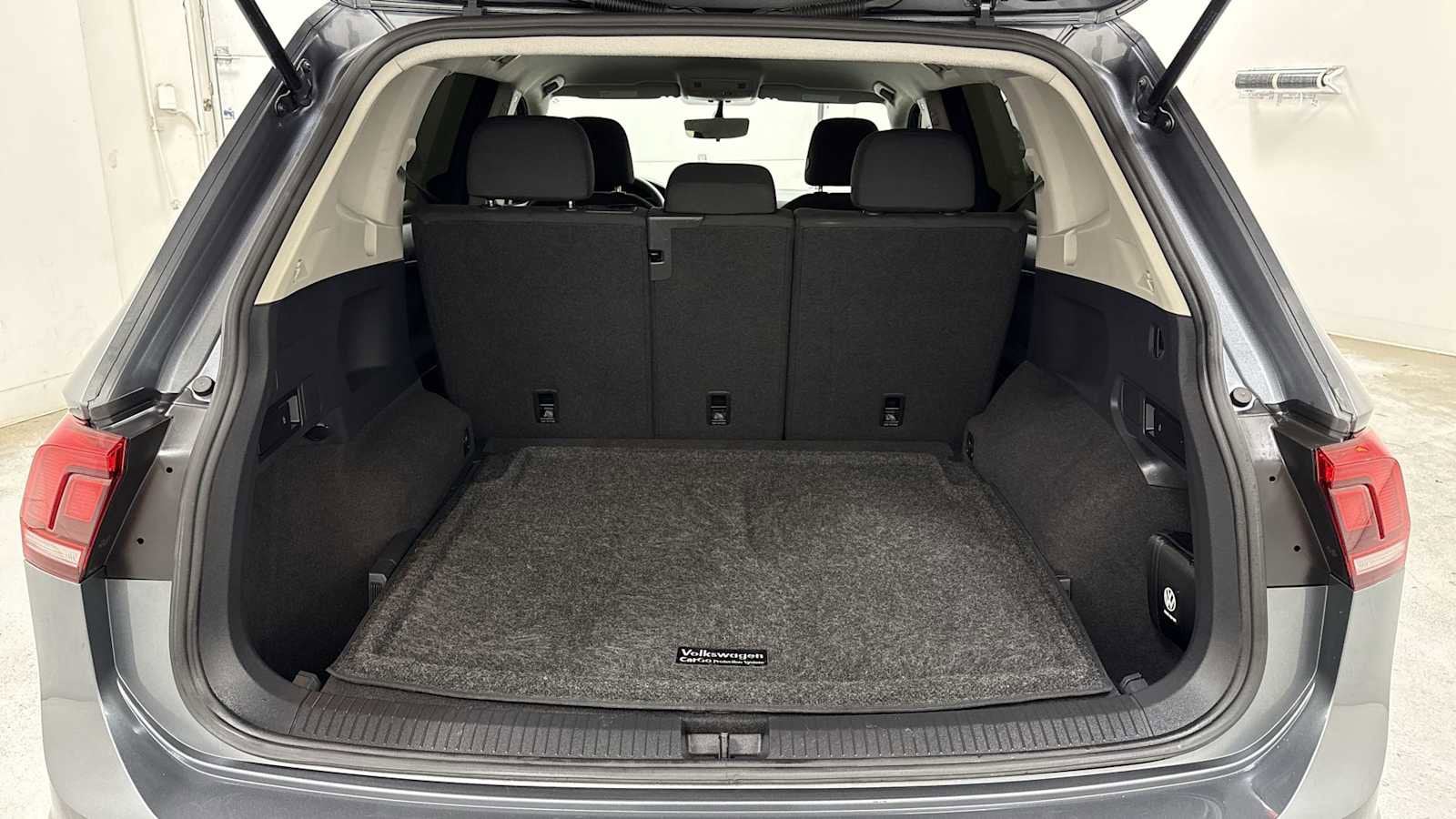 Thumbnail: 2021 Volkswagen Tiguan - 26