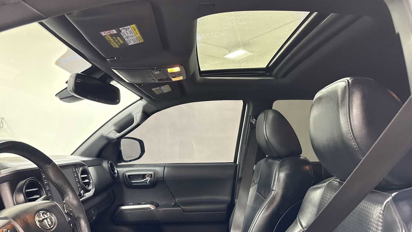 Thumbnail: 2021 Toyota Tacoma - 24