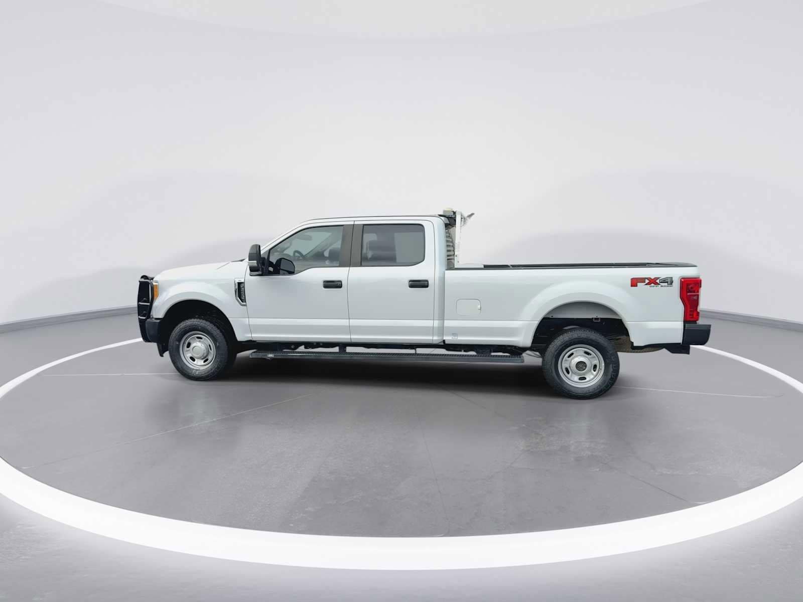 Thumbnail: 2017 Ford F-250 - 5