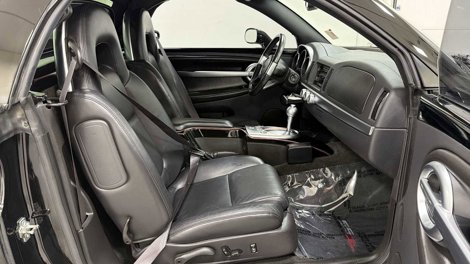 Thumbnail: 2004 Chevrolet SSR - 27