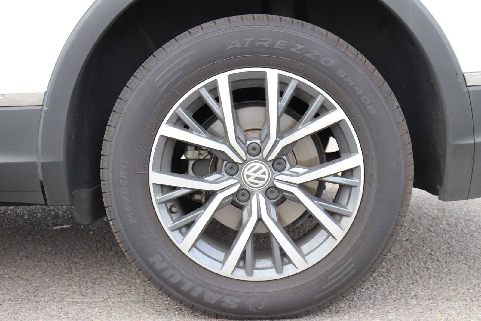 Thumbnail: 2020 Volkswagen Tiguan - 9