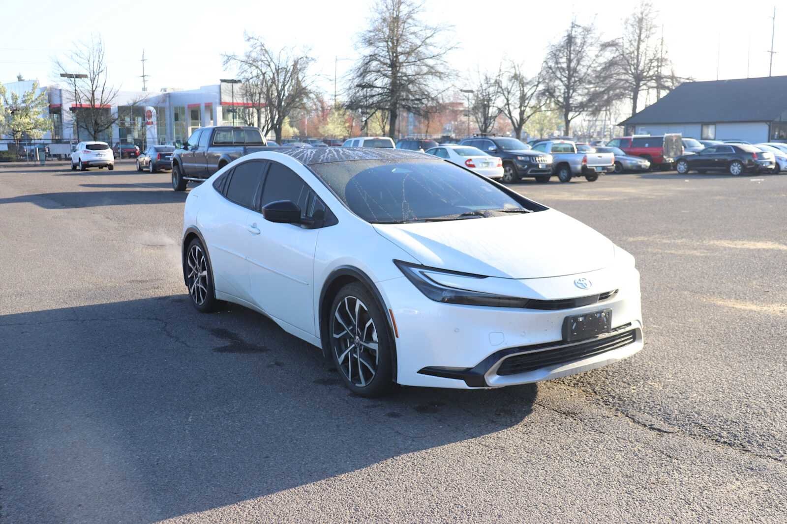 Thumbnail: 2024 Toyota Prius Prime - 3